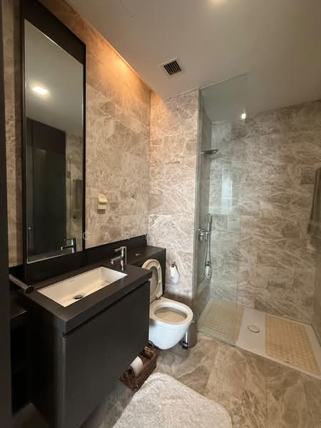 OUE Twin Peaks, 33 Leonie Hill Road, 1 Bedroom, 570 sqft, Condominium For Sale, by Gary Ong, 500188711 - Bathroom - PropertyGuru.com.sg