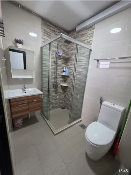 137 Bedok Reservoir Road, 137 Bedok Reservoir Road, Room Rental, 250 sqft, HDB Flat For Rent, by Mey Lim, 500188716 - Bathroom - PropertyGuru.com.sg