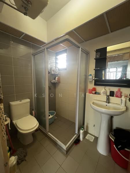 808B Choa Chu Kang Avenue 1, 808B Choa Chu Kang Avenue 1, 3 Bedrooms, 990 sqft, HDB Flat For Sale, by Kson Tay, 500188721 - Bathroom - PropertyGuru.com.sg
