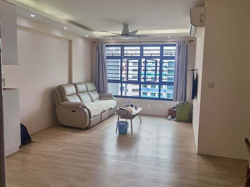808B Choa Chu Kang Avenue 1, 808B Choa Chu Kang Avenue 1, 3 Bedrooms, 990 sqft, HDB Flat For Sale, by Kson Tay, 500188721 - Living Room - PropertyGuru.com.sg