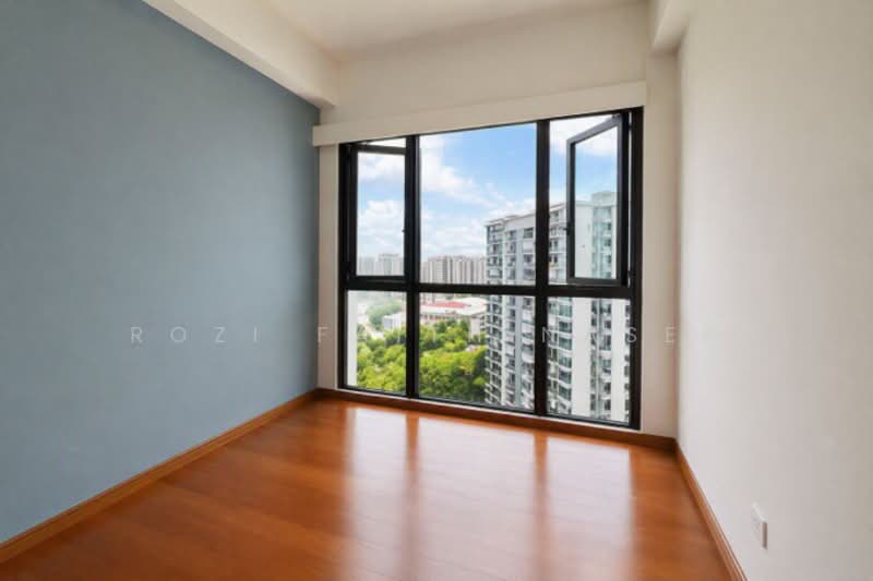 Kingsford Waterbay, 84 Upper Serangoon View, 2 Bedrooms, 872 sqft, Condominium For Rent, by Rozi Faith Naser, 500188722 - Bedroom - PropertyGuru.com.sg