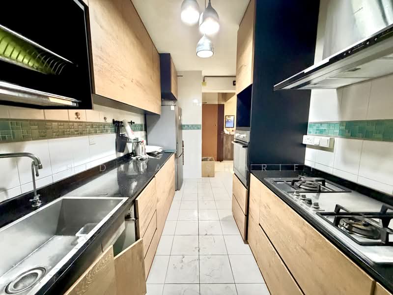 459 Segar Road, 459 Segar Road, 3 Bedrooms, 1,001 sqft, HDB Flat For Sale, by Hidayat Shariff, 500188725 - Kitchen - PropertyGuru.com.sg