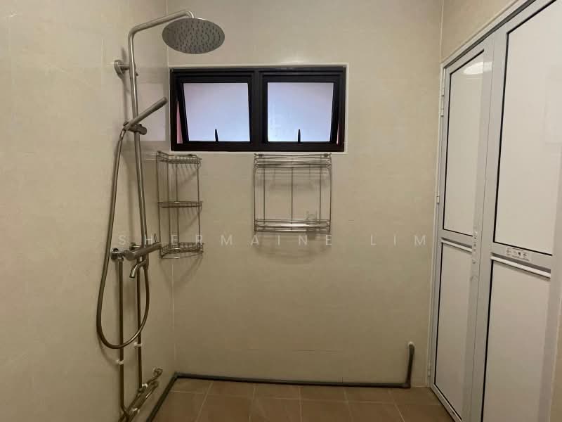 454 Hougang Avenue 10, 454 Hougang Avenue 10, Room Rental, 120 sqft, HDB Flat For Rent, by Shermaine Lim, 500188731 - Bathroom - PropertyGuru.com.sg