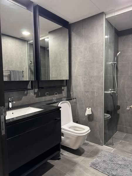 Park Colonial, 10 Woodleigh Lane, 1 Bedroom, 463 sqft, Condominium For Rent, by Nicole Wu 吴佩瑾, 500188733 - Bathroom - PropertyGuru.com.sg