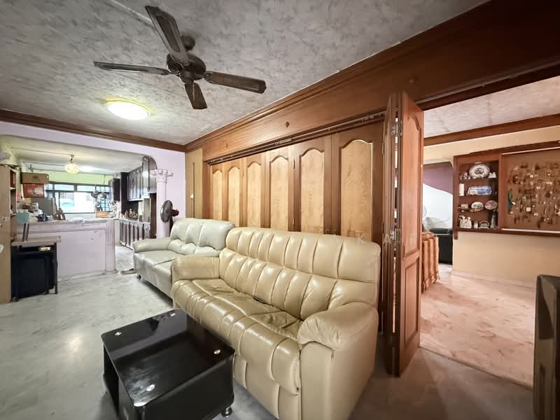135 Bukit Batok West Avenue 6, 135 Bukit Batok West Avenue 6, 4 Bedrooms, 1,732 sqft, HDB Flat For Sale, by Sulaiman Zakaria, 500188745 - Living Room - PropertyGuru.com.sg