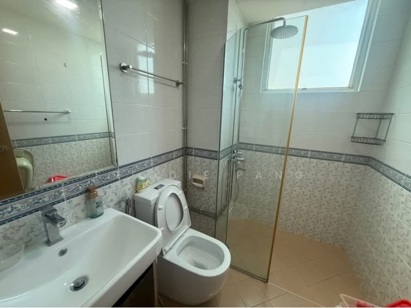 Tanjong Ria Condominium, 121 Tanjong Rhu Road, 3 Bedrooms, 1,399 sqft, Condominium For Sale, by Freddie Pang, 500188746 - PropertyGuru.com.sg