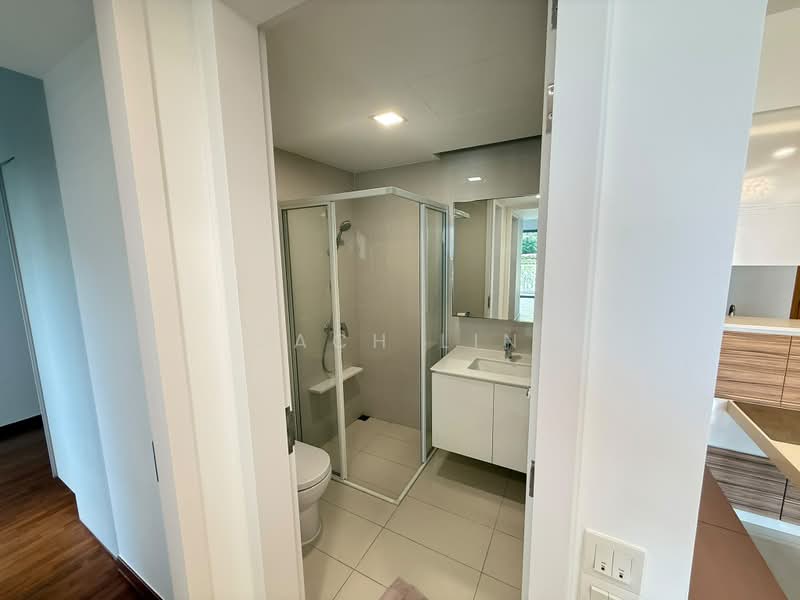 Bedok Residences, 14 Bedok North Drive, 2 Bedrooms, 883 sqft, Condominium For Rent, by Zach Lin, 500188757 - Bathroom - PropertyGuru.com.sg
