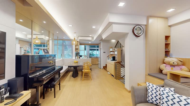Palm Grove Regency, Palm Grove Avenue, 5 Bedrooms, 2,939 sqft, Terraced House For Sale, by Hannah Tan, 500188758 - Living Room - PropertyGuru.com.sg