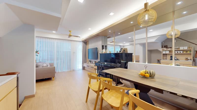 Palm Grove Regency, Palm Grove Avenue, 5 Bedrooms, 2,939 sqft, Terraced House For Sale, by Hannah Tan, 500188758 - Living Room - PropertyGuru.com.sg