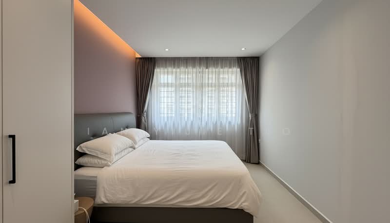 377B Hougang Street 32, 377B Hougang Street 32, 3 Bedrooms, 1,227 sqft, HDB Flat For Sale, by Ian Yijie Teo, 500188761 - Bedroom - PropertyGuru.com.sg