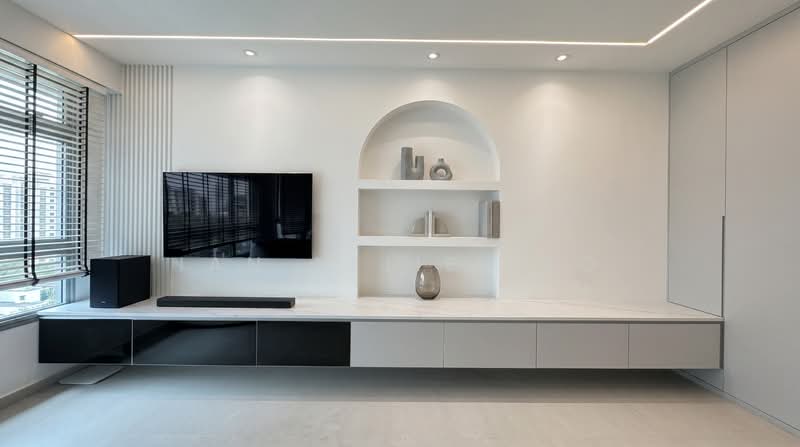 S.U.P.E.R C.H.E.A.P! Beautifully Renovated! High Floor!, , 3 Bedrooms, 1,227 sqft, HDB Flat For Sale, by Ian Yijie Teo, 500188764 - Living Room - PropertyGuru.com.sg