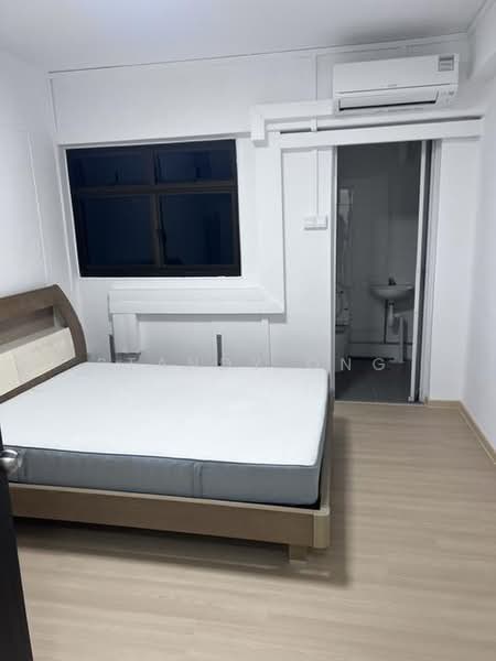 267 Tampines Street 21, 267 Tampines Street 21, Room Rental, 150 sqft, HDB Flat For Rent, by Standy Ong, 500188765 - Bedroom - PropertyGuru.com.sg