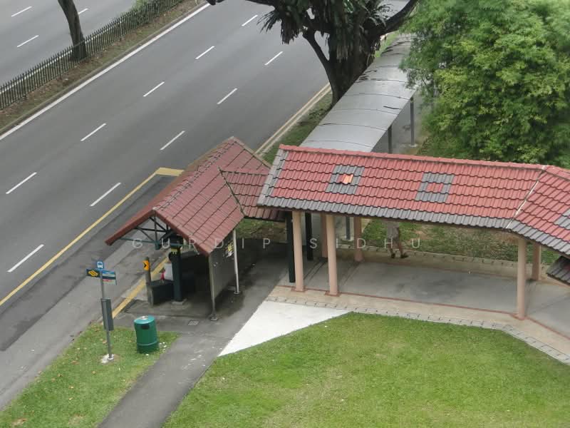 223 Ang Mo Kio Avenue 1, 223 Ang Mo Kio Avenue 1, 2 Bedrooms, 720 sqft, HDB Flat For Sale, by Gurdip Sidhu, 500188767 - Covered Walkway to Bus Stop - PropertyGuru.com.sg