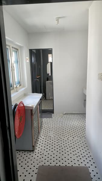 Sago Street : Retail, 17 Trengganu Street, 1,910 sqft, Shop / Shophouse For Rent, by Emily Yeoh 杨爱薇, 500188768 - Interior - CommercialGuru.com.sg