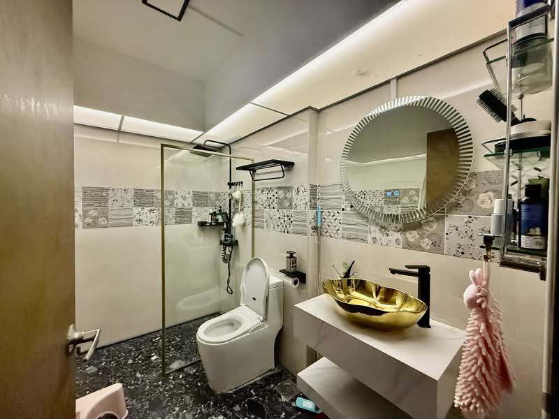 272C Sengkang Central, 272C Sengkang Central, 3 Bedrooms, 969 sqft, HDB Flat For Sale, by Angie Lua, 500188770 - Bathroom - PropertyGuru.com.sg