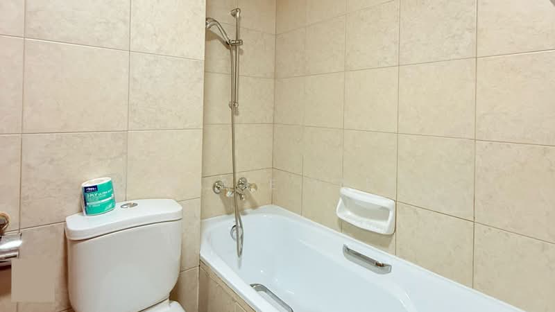 Heritage View, 10 Dover Rise, Room Rental, 150 sqft, Condominium For Rent, by Maple Yap, 500188771 - MBR2 Bathroom - PropertyGuru.com.sg