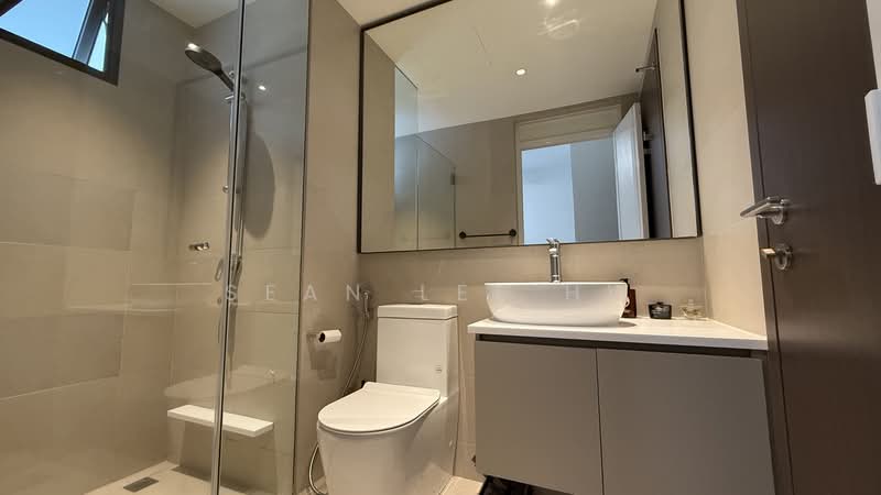 Vue 8 Residence, Pasir Ris Heights, Room Rental, 100 sqft, Condominium For Rent, by Sean Lee HW, 500188778 - Attached bathroom - PropertyGuru.com.sg