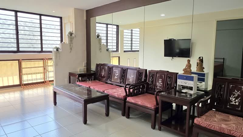 61 Lorong 5 Toa Payoh, 61 Lorong 5 Toa Payoh, 3 Bedrooms, 839 sqft, HDB Flat For Rent, by Tan Shi Jie, 500188779 - Living Room - PropertyGuru.com.sg