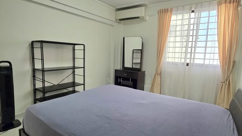 61 Lorong 5 Toa Payoh, 61 Lorong 5 Toa Payoh, 3 Bedrooms, 839 sqft, HDB Flat For Rent, by Tan Shi Jie, 500188779 - Bedroom - PropertyGuru.com.sg