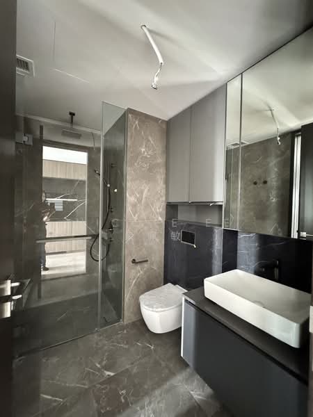 Irwell Hill Residences, 2 Irwell Hill, 1 Bedroom, 495 sqft, Condominium For Sale, by Nicole Ee 余佩敏, 500188782 - Bathroom - PropertyGuru.com.sg