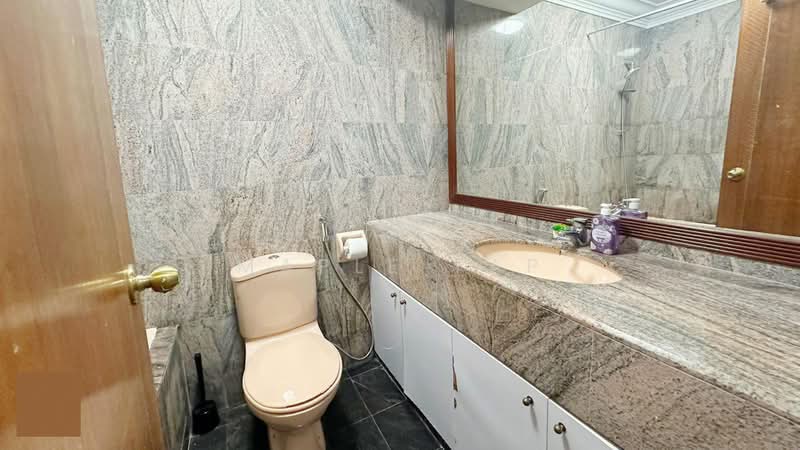 Le Hill, 46 Pasir Panjang Hill, Room Rental, 100 sqft, Condominium For Rent, by Maple Yap, 500188783 - Bathroom - PropertyGuru.com.sg
