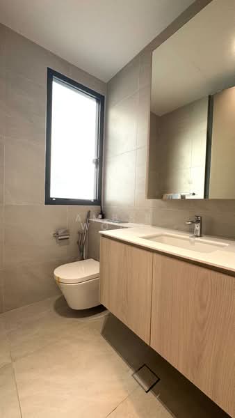 Casa Al Mare, 75 Jalan Loyang Besar, 2 Bedrooms, 775 sqft, Apartment For Sale, by Amber Wong, 500188790 - Bathroom - PropertyGuru.com.sg