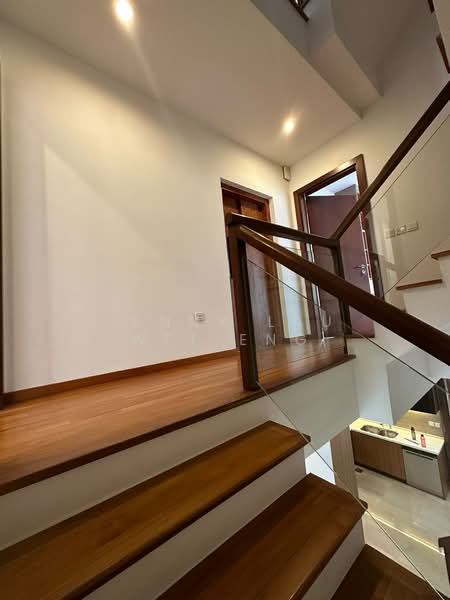 Eleven @ Holland, 11 Holland Link, 5 Bedrooms, 3,713 sqft, Cluster House For Rent, by Jenny Lau Wee Eng, 500188794 - Interior - PropertyGuru.com.sg