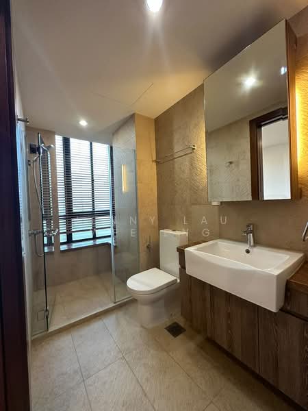 Eleven @ Holland, 11 Holland Link, 5 Bedrooms, 3,713 sqft, Cluster House For Rent, by Jenny Lau Wee Eng, 500188794 - Bathroom - PropertyGuru.com.sg