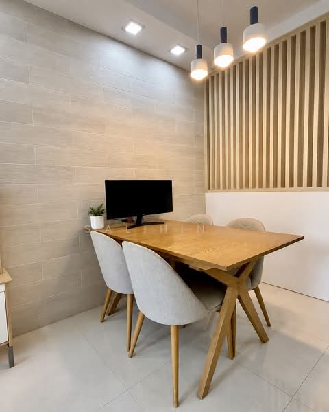 524B Tampines Central 7, 524B Tampines Central 7, 3 Bedrooms, 1,001 sqft, HDB Flat For Sale, by Salihin ., 500188795 - Dining Room - PropertyGuru.com.sg