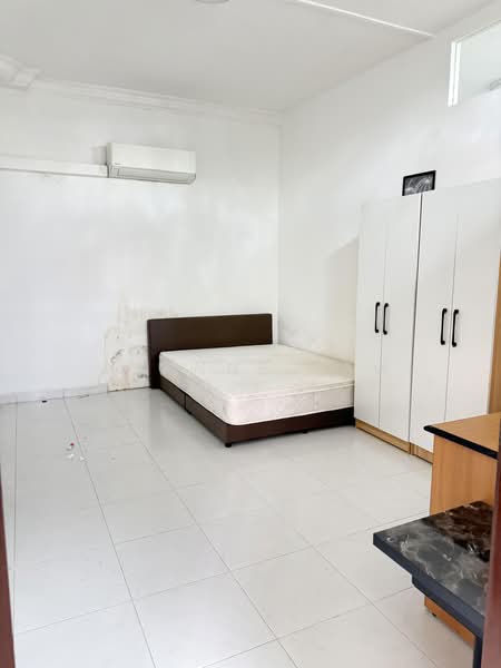 Cavenagh Gardens, 71 Cavenagh Road, 3 Bedrooms, 800 sqft, Apartment For Rent, by Joanne Law, 500188813 - Bedroom - PropertyGuru.com.sg