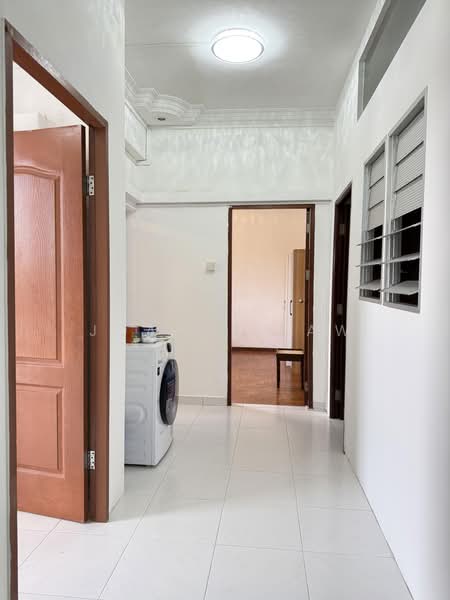 Cavenagh Gardens, 71 Cavenagh Road, 3 Bedrooms, 800 sqft, Apartment For Rent, by Joanne Law, 500188813 - Corridor - PropertyGuru.com.sg
