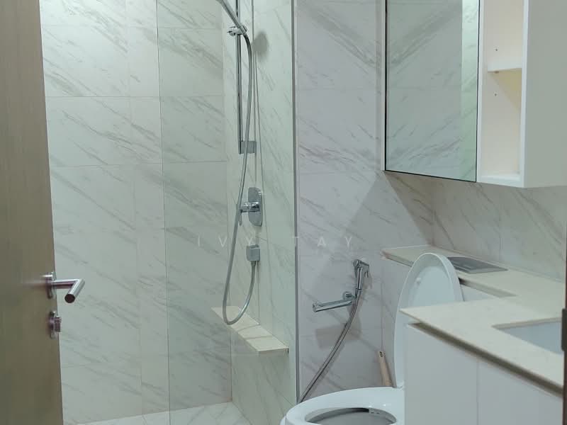 Le Quest, 10 Bukit Batok Street 41, 2 Bedrooms, 592 sqft, Condominium For Sale, by Ivy Tay, 500188816 - Bathroom - PropertyGuru.com.sg