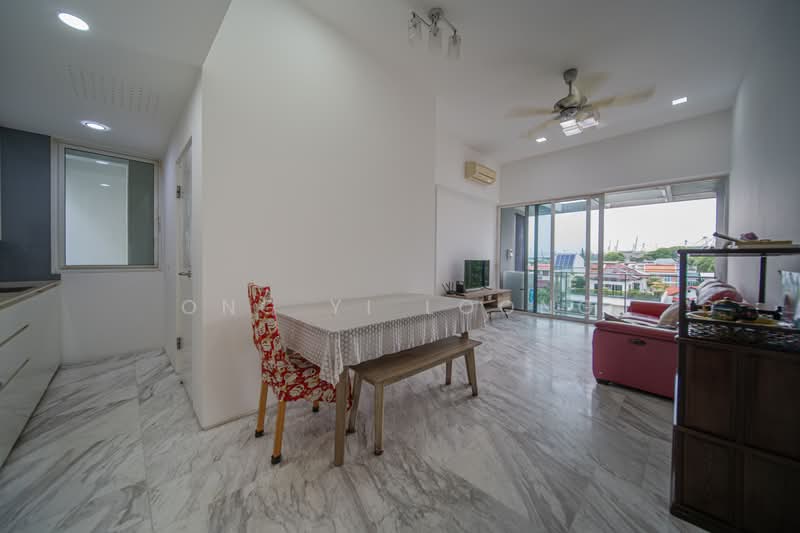 The Sorrento, 55 West Coast Road, 2 Bedrooms, 1,259 sqft, Condominium For Sale, by Ong Yi Loong, 500188820 - Dining Room - PropertyGuru.com.sg