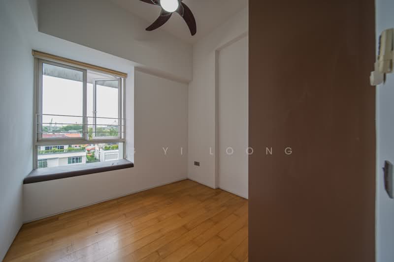 The Sorrento, 55 West Coast Road, 2 Bedrooms, 1,259 sqft, Condominium For Sale, by Ong Yi Loong, 500188820 - Common Bedroom - PropertyGuru.com.sg