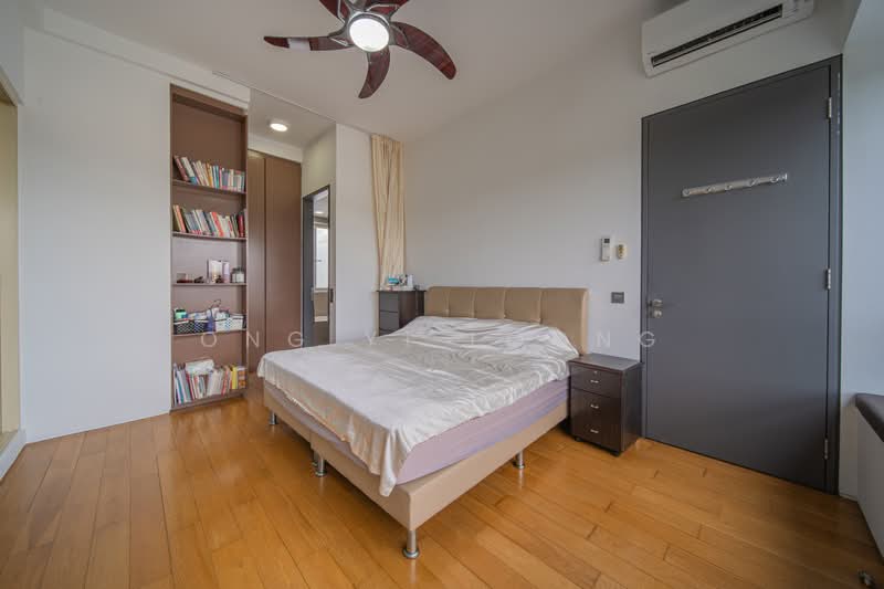 The Sorrento, 55 West Coast Road, 2 Bedrooms, 1,259 sqft, Condominium For Sale, by Ong Yi Loong, 500188820 - Master Bedroom - PropertyGuru.com.sg