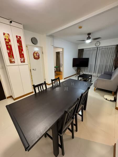 53 Strathmore Avenue, 53 Strathmore Avenue, 3 Bedrooms, 893 sqft, HDB Flat For Rent, by Ryan Chin 陈世川, 500188821 - Living Room - PropertyGuru.com.sg