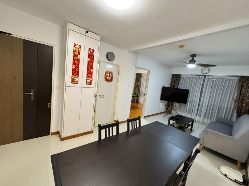 53 Strathmore Avenue, 53 Strathmore Avenue, 3 Bedrooms, 893 sqft, HDB Flat For Rent, by Ryan Chin 陈世川, 500188821 - Living Room - PropertyGuru.com.sg