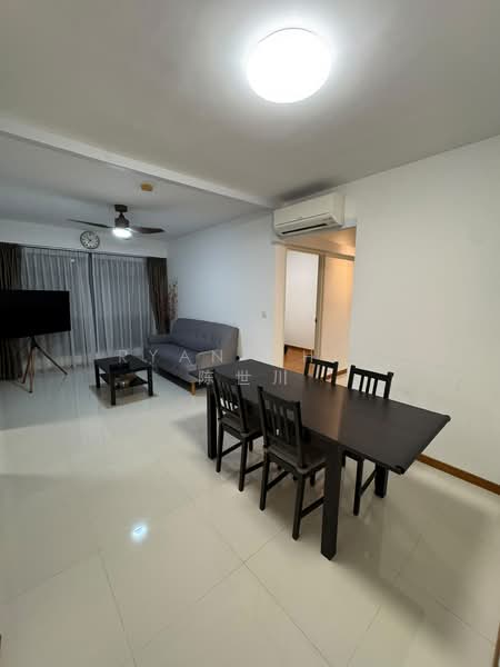 53 Strathmore Avenue, 53 Strathmore Avenue, 3 Bedrooms, 893 sqft, HDB Flat For Rent, by Ryan Chin 陈世川, 500188821 - Living Room - PropertyGuru.com.sg