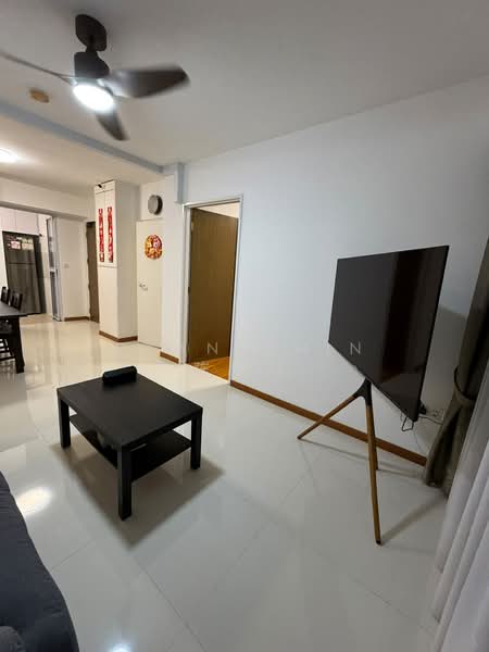 53 Strathmore Avenue, 53 Strathmore Avenue, 3 Bedrooms, 893 sqft, HDB Flat For Rent, by Ryan Chin 陈世川, 500188821 - Living Room - PropertyGuru.com.sg