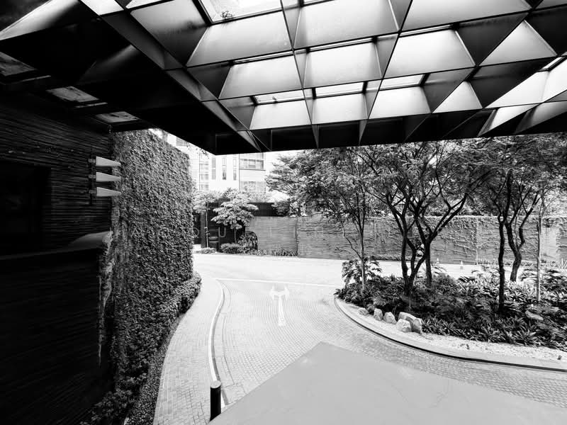 Martin Modern, 10 Martin Place, 2 Bedrooms, 764 sqft, Apartment For Sale, by Jacqueline Lee 李瑞玲, 500188829 - Exterior - PropertyGuru.com.sg