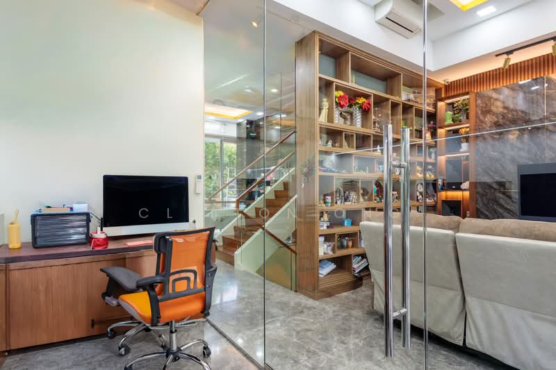 Alana, Sunrise Terrace, 4 Bedrooms, 3,057 sqft, Terraced House For Sale, by Clifton Ong, 500188830 - Study - PropertyGuru.com.sg