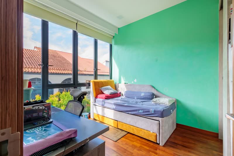 Alana, Sunrise Terrace, 4 Bedrooms, 3,057 sqft, Terraced House For Sale, by Clifton Ong, 500188830 - PropertyGuru.com.sg