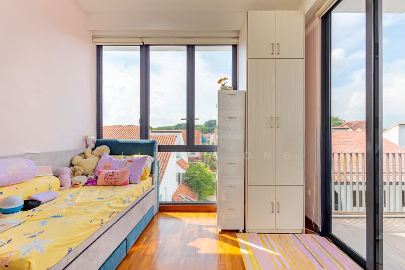 Alana, Sunrise Terrace, 4 Bedrooms, 3,057 sqft, Terraced House For Sale, by Clifton Ong, 500188830 - PropertyGuru.com.sg