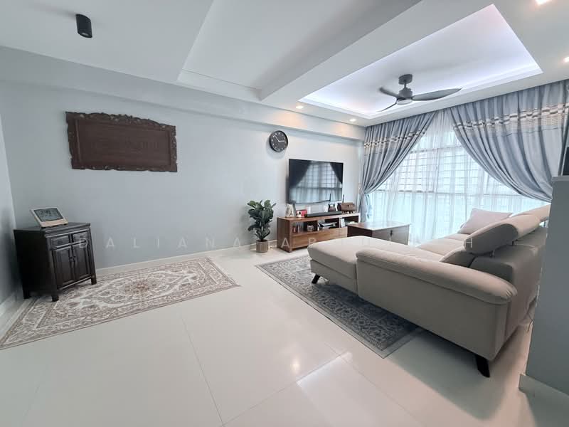 204A Punggol Field, 204A Punggol Field, 3 Bedrooms, 1,184 sqft, HDB Flat For Sale, by Daliana Abdullah, 500188837 - Living Room - PropertyGuru.com.sg