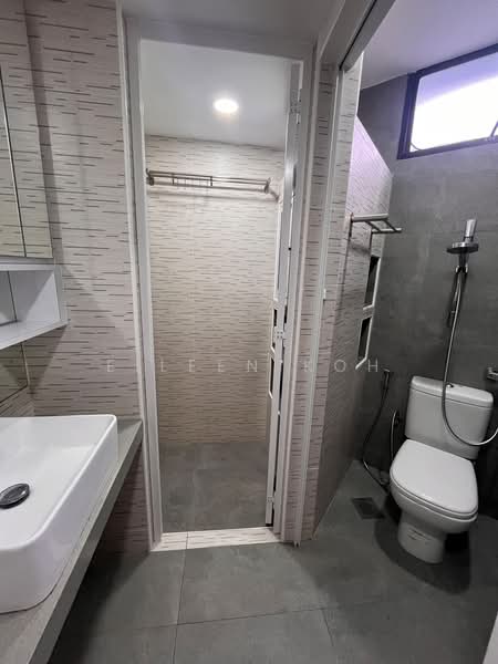 Mandarin Gardens, 5 Siglap Road, 1 Bedroom, 732 sqft, Condominium For Rent, by Eileen Koh, 500188840 - Bathroom - PropertyGuru.com.sg