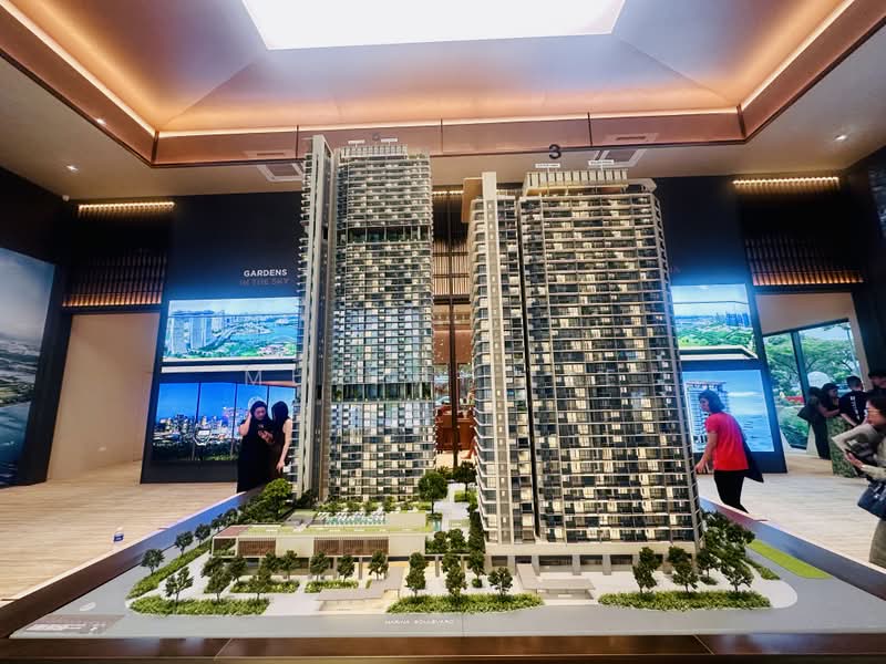 One Marina Gardens, 3 Marina Gardens Lane, 3 Bedrooms, 969 sqft, Apartment For Sale, by Murphy Lee, 500188844 - Exterior - PropertyGuru.com.sg