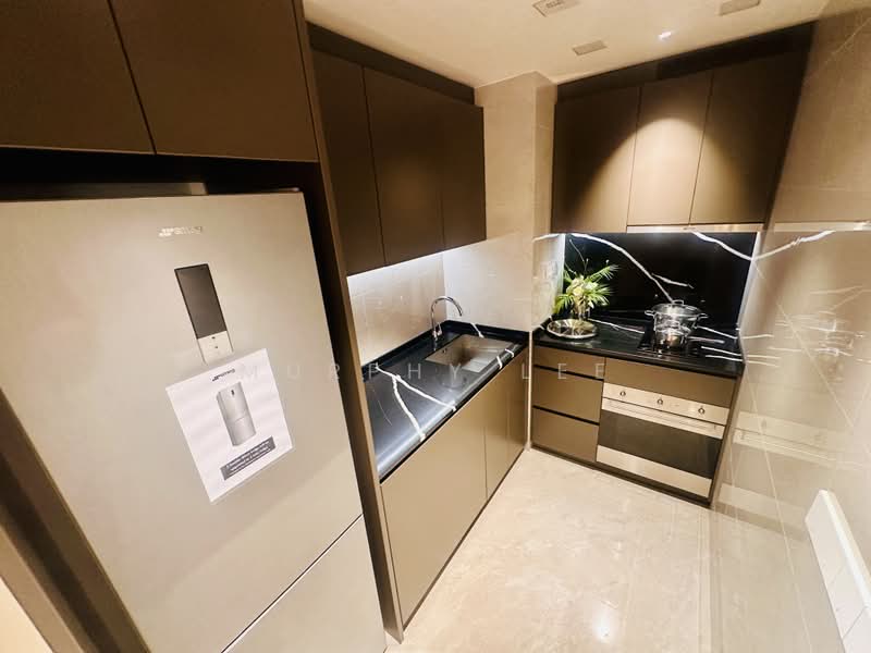 One Marina Gardens, 3 Marina Gardens Lane, 3 Bedrooms, 969 sqft, Apartment For Sale, by Murphy Lee, 500188844 - Kitchen - PropertyGuru.com.sg