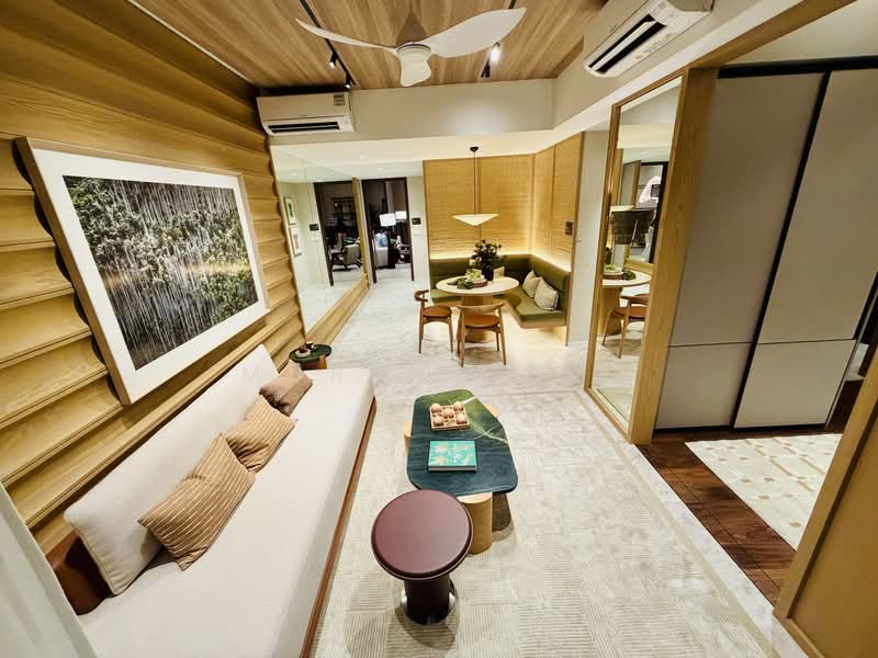 Dunearn House, 760 Dunearn Road, 3 Bedrooms, 1,001 sqft, Condominium For Sale, by Murphy Lee, 500188853 - Living Room - PropertyGuru.com.sg