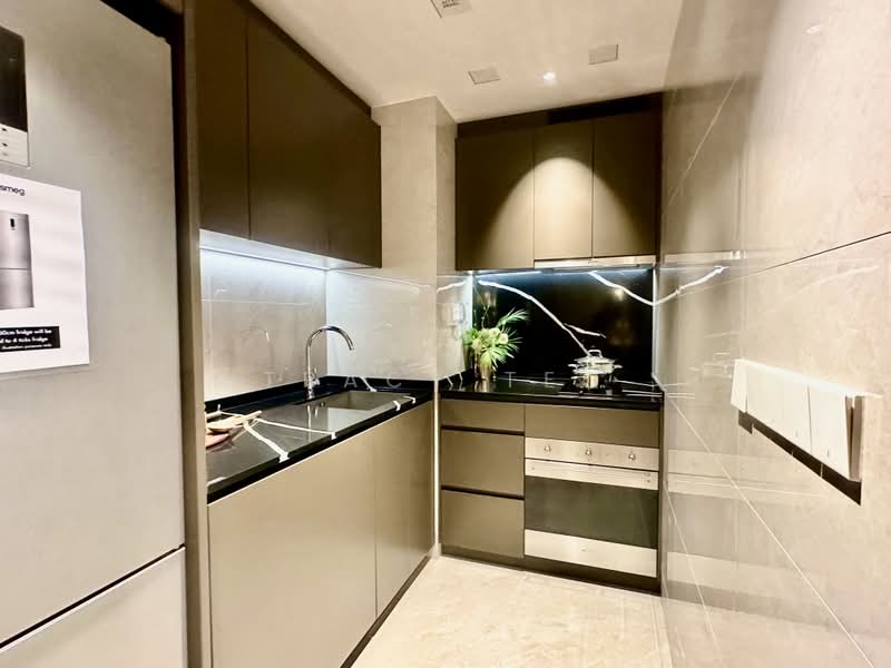 One Marina Gardens, 3 Marina Gardens Lane, 2 Bedrooms, 657 sqft, Apartment For Sale, by Tracy Teo, 500188863 - Kitchen - PropertyGuru.com.sg