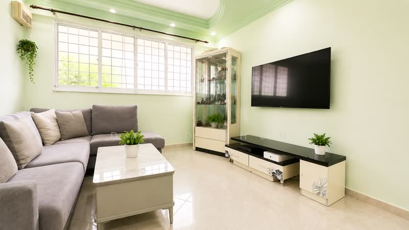 835 Yishun Street 81, 835 Yishun Street 81, 3 Bedrooms, 1,119 sqft, HDB Flat For Sale, by David Chun, 500188864 - Living Room - PropertyGuru.com.sg